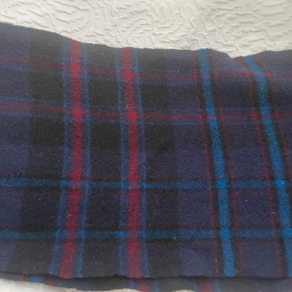 Brackendale Wool Scarf - Picture 6 of 8